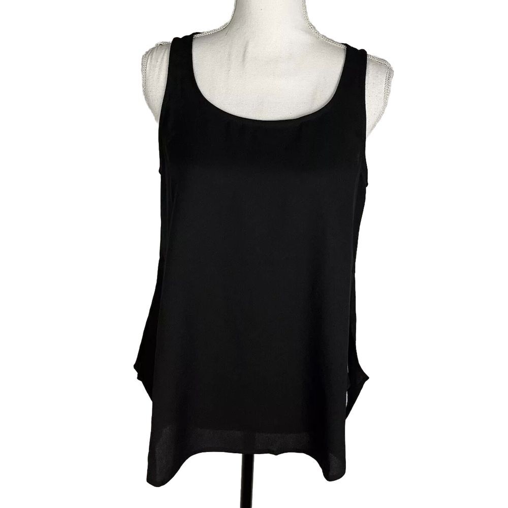 Chicos Marla Wynne Womens Size XS Tank Top Crepe Minimal Black Shell New- Slit